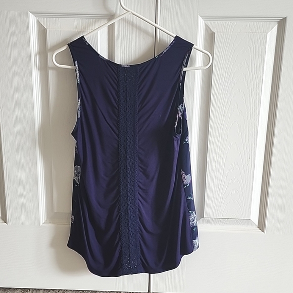Womans blouse/tank - Picture 4 of 5